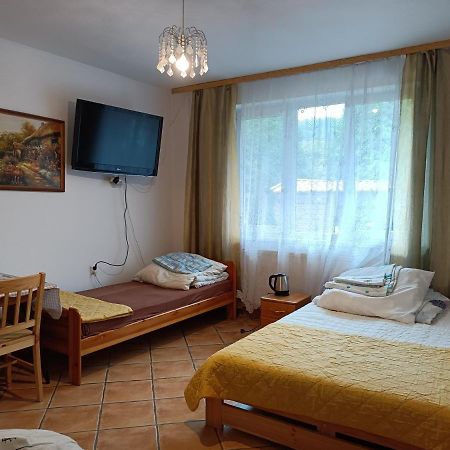 Apartamento Jasionka Ustrzyki Dolne Exterior foto
