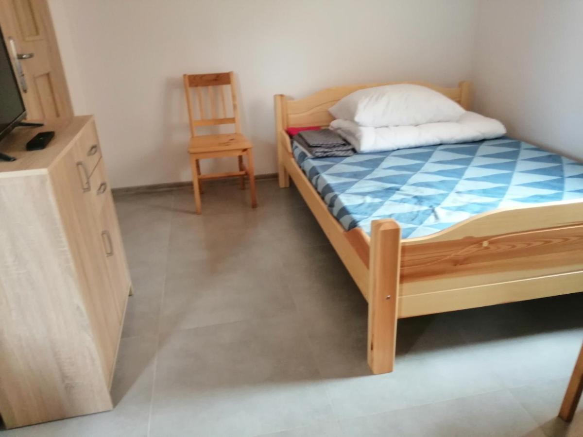 Apartamento Jasionka Ustrzyki Dolne Exterior foto