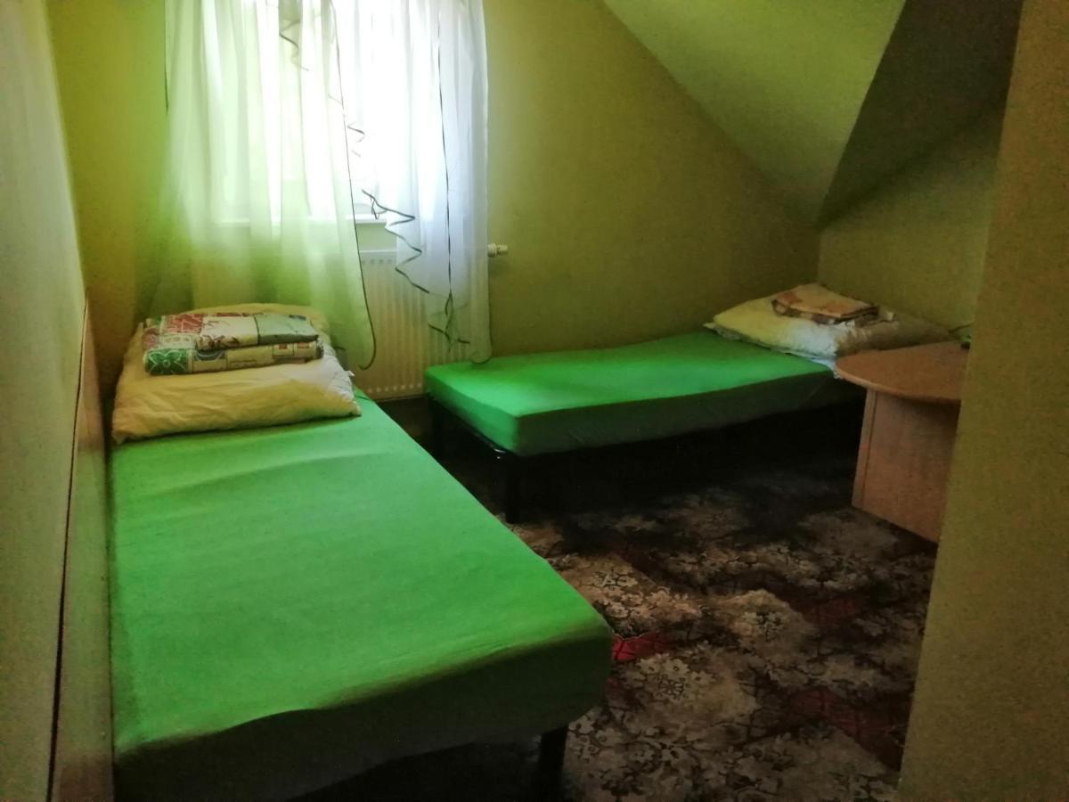 Apartamento Jasionka Ustrzyki Dolne Exterior foto